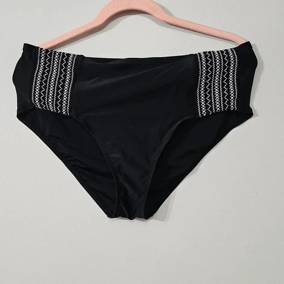 Kona Sol Smocked Side Bikini Bottom [PLUS SZ 14W ] - Picture 3 of 5